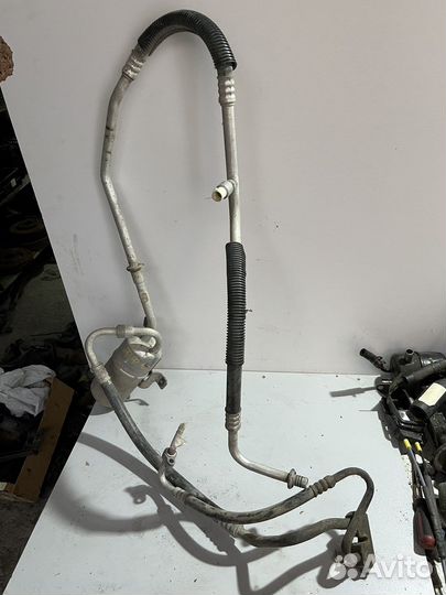 Трубка кондиционера Форд Фокус 1 2.0