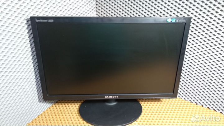 Широкоформатный ЖК Монитор Samsung E2020