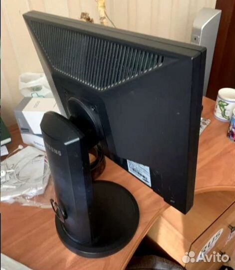 Монитор Samsung