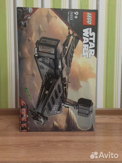 Lego Star Wars 75323