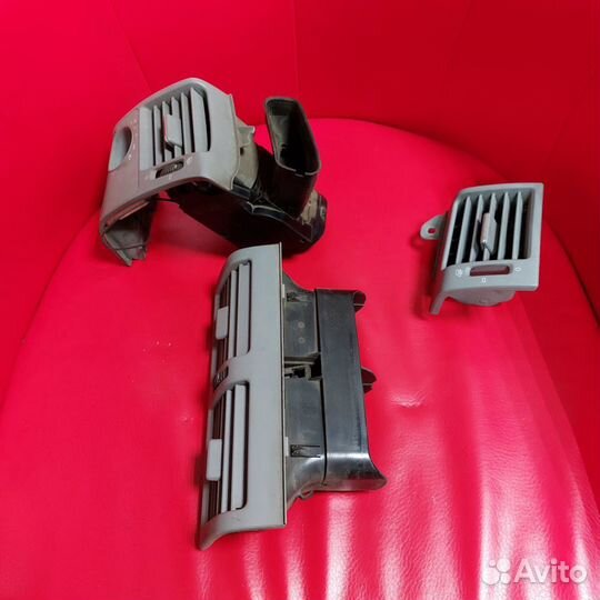 Мерседес 210 дефлекторы воздуховода в торпедо