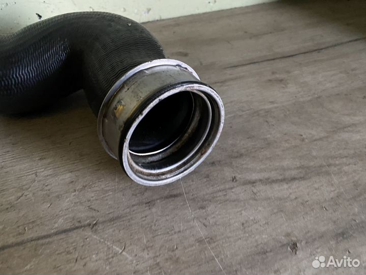 Патрубок интеркулера volkswagen multivan caravelle