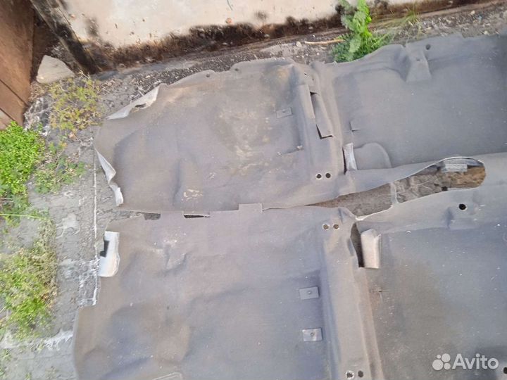 Продам ковер и обшивку багажника от Киа Рио