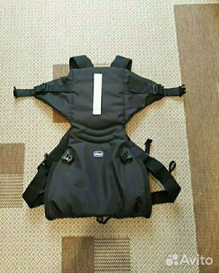 Новая. Переноска-кенгуру Chicco Easy Fit