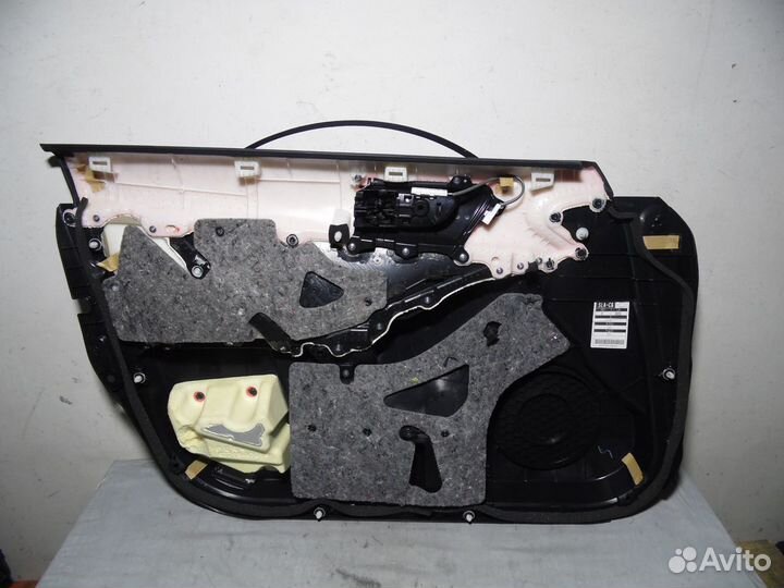 Обшивка передняя правая lexus IS 300