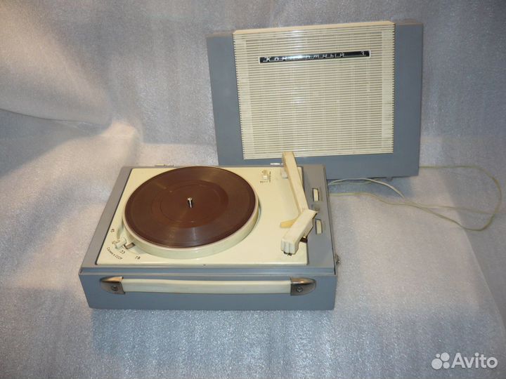 Проигрыватель любых пластинок Концертный-3 (СССР)