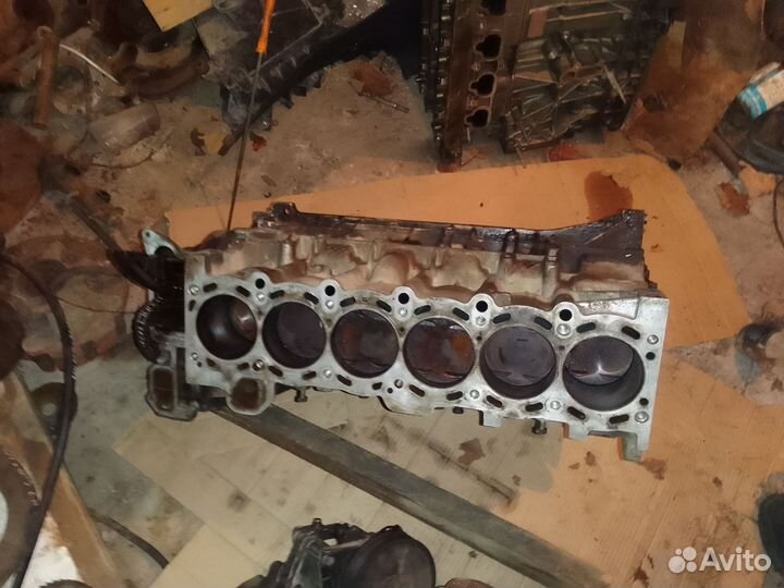 Блок двигателя в сборе BMW 5 E39 M52 B28