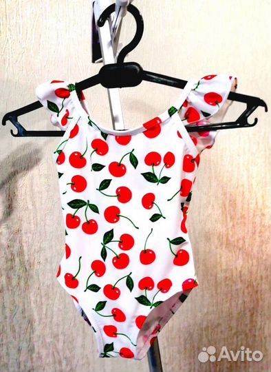 Купальник для девочки размер 92 новый