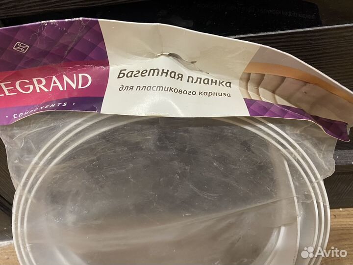 Багетна планка для карниза