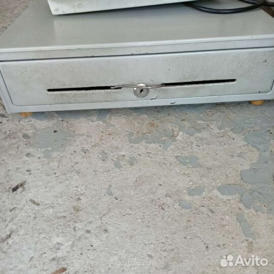 Денежный ящик