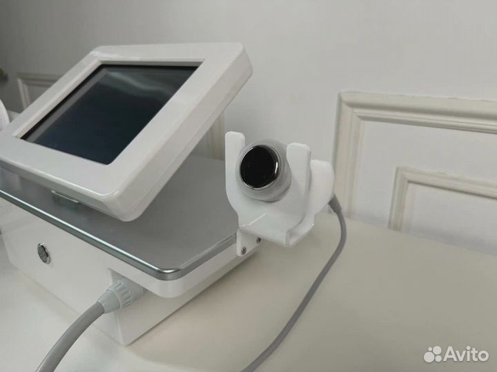 Аппарат микроигольчатого РФ лифтинга