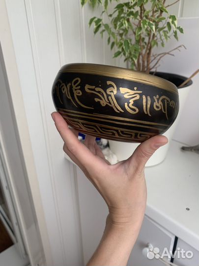 Поющая чаша