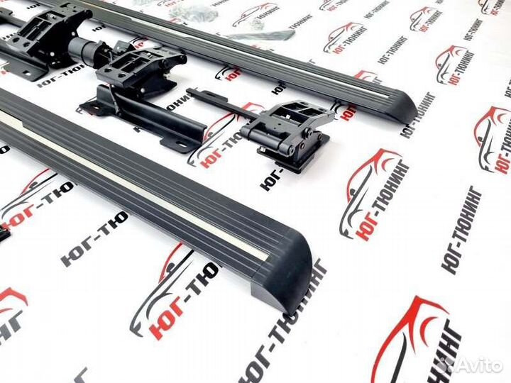 Пороги выдвижные jeep Grand Cherokee WK2 16-23 гг