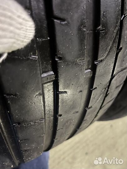 Pirelli P Zero 245/35 R20