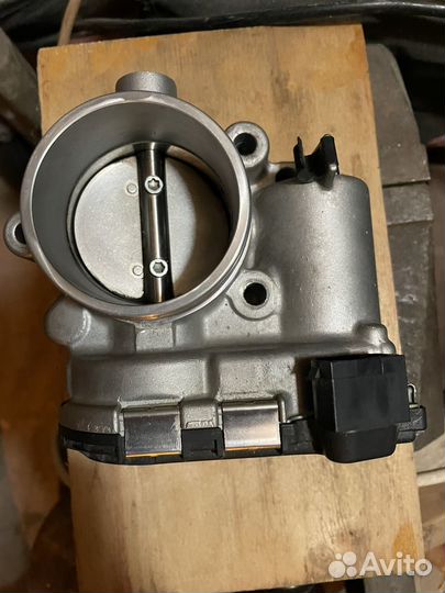 Дроссельная заслонка приора,гранта,нива шевролет