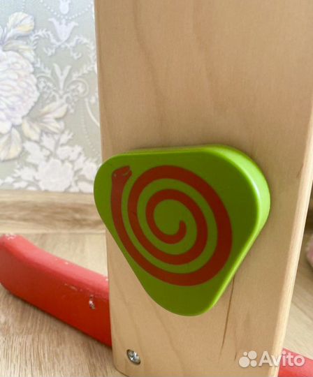 Дуга с игрушками (Икея). Книжка для новорожденных