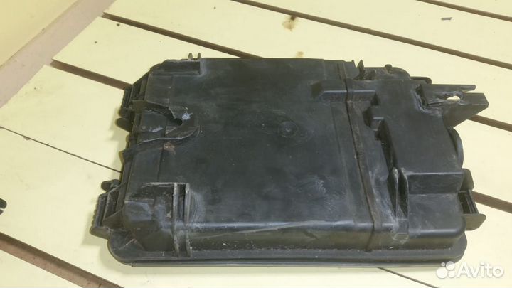 Корпус блока предохранителей VW Passat B5 1996-00