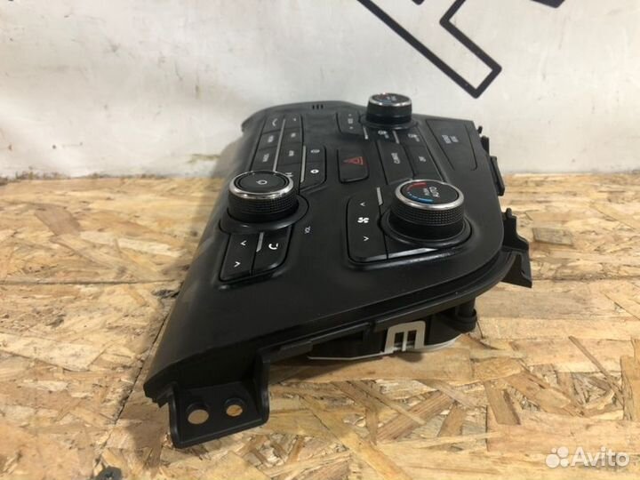 Блок управления климат-контролем Kia Optima 3