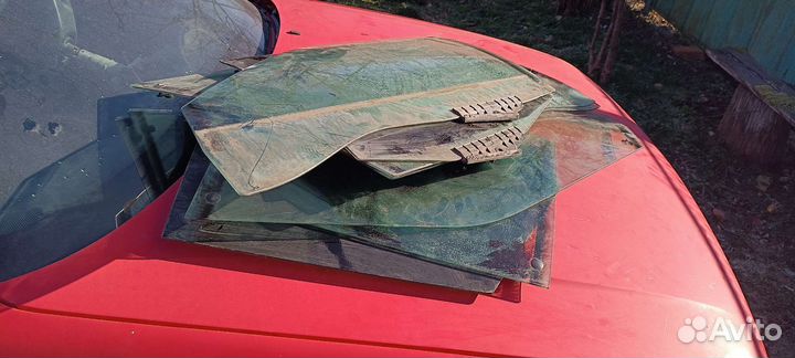 Стёкла Ауди 80 б3