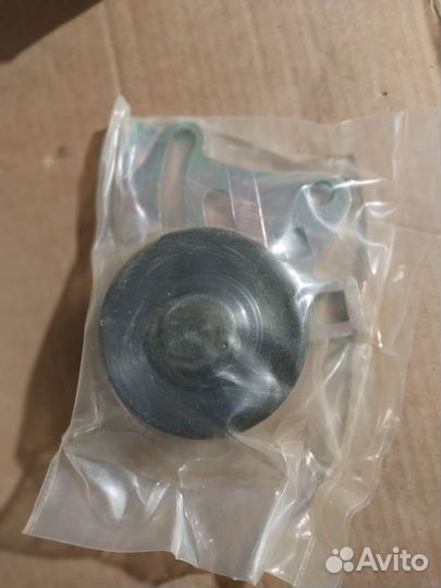 Ролик, натяжной ролик Deutz 04175647