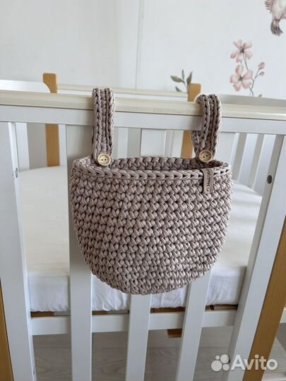 Подвесная корзина на кроватку