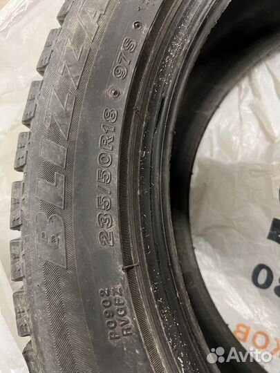 Bridgestone Blizzak Ice 235/50 R18 97S