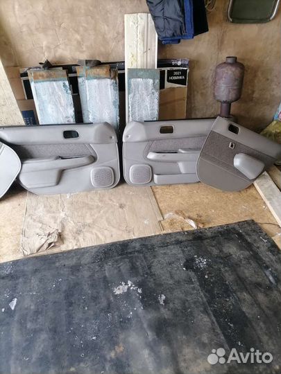 Обшивки дверей Toyota Corolla ae110