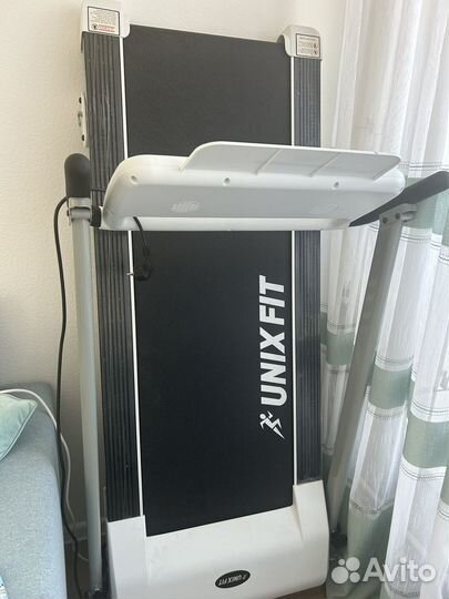 Беговая дорожка unixfit ST-560E White