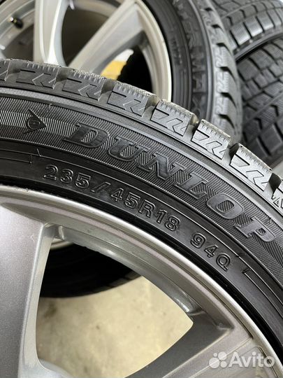 Dunlop Winter Maxx WM02 235/45 R18 94Q