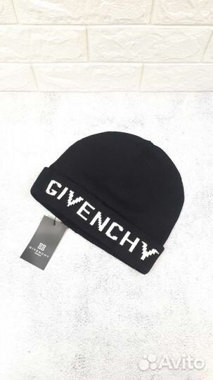 Мужская шапка givenchy