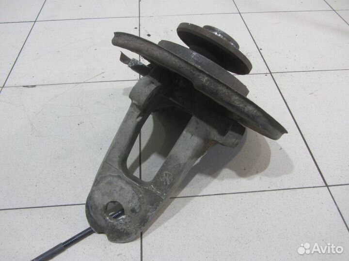 Кулак задний левый бмв X5 E53