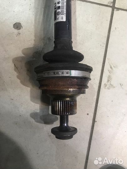 Привод передний правый Audi A4 cdnf 2010