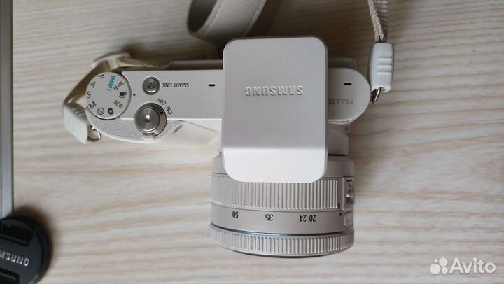 Фотоаппарат Samsung NX1100