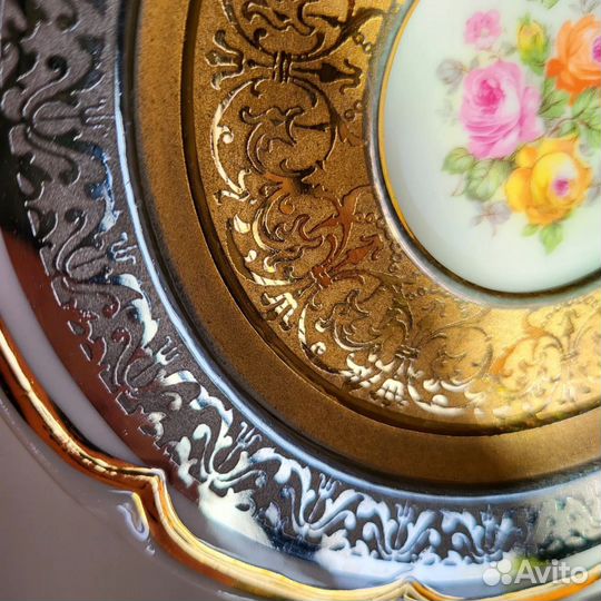 Старинная тарелка