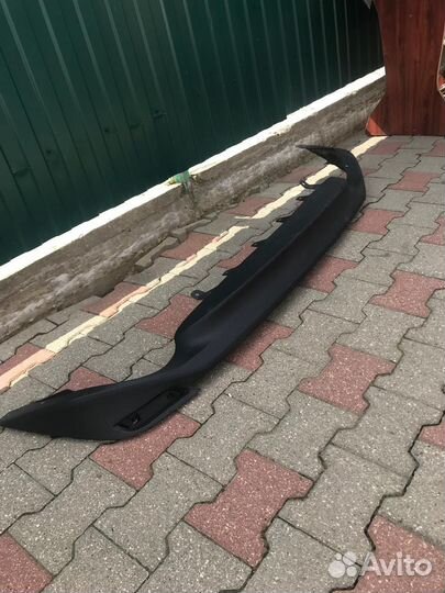 Накладка на задний бампер toyota camry 70