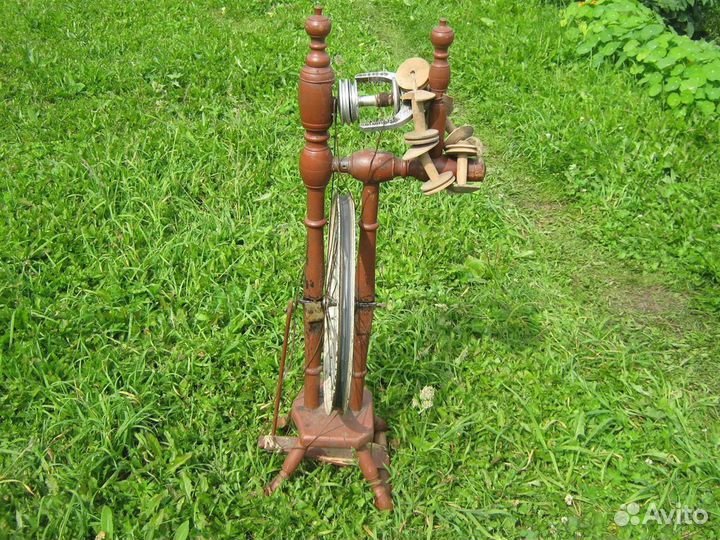 Прялка с колесом от велосипеда из СССР
