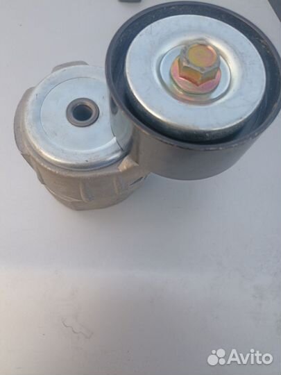 Натяжной ролик камаз