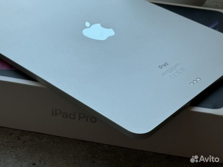 Apple iPad Pro 11 M1 2021 128Gb Серебро