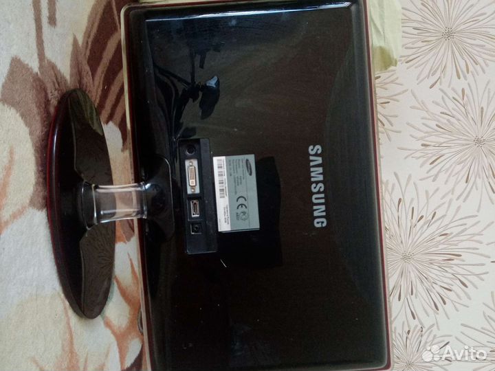 Монитор Samsung syncmaster p2070