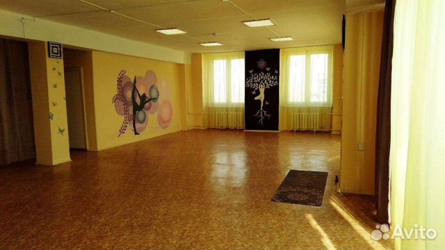 Большой зал в центре для телесных практик