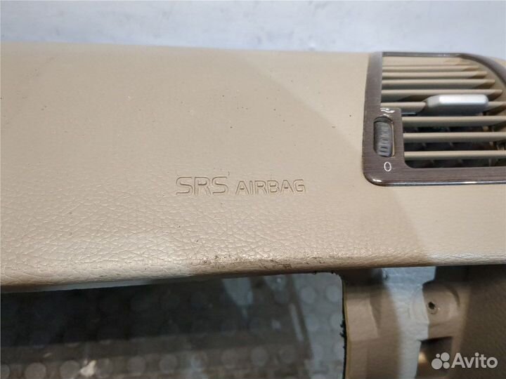 Панель передняя салона Volvo XC90, 2007