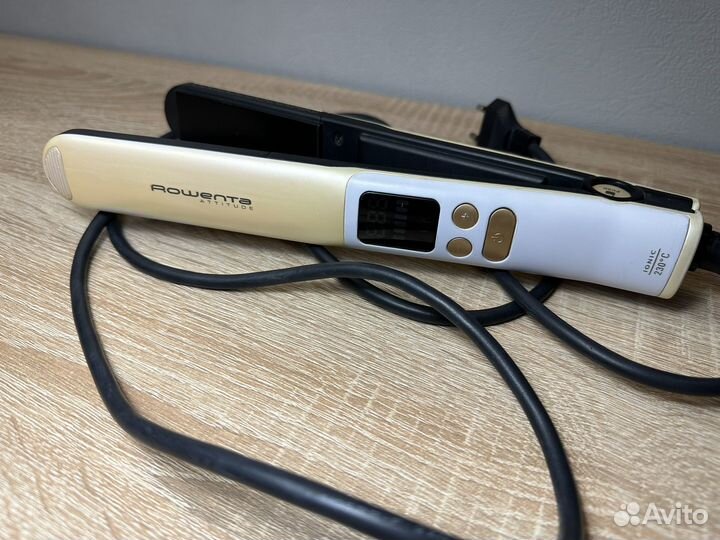 Выпрямитель для волос Rowenta CF7150/A