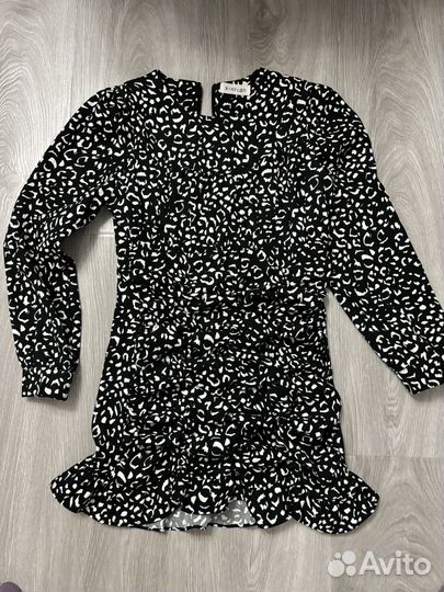 Платье женское с воланами