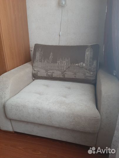 Продам кресло-кровать в детскую