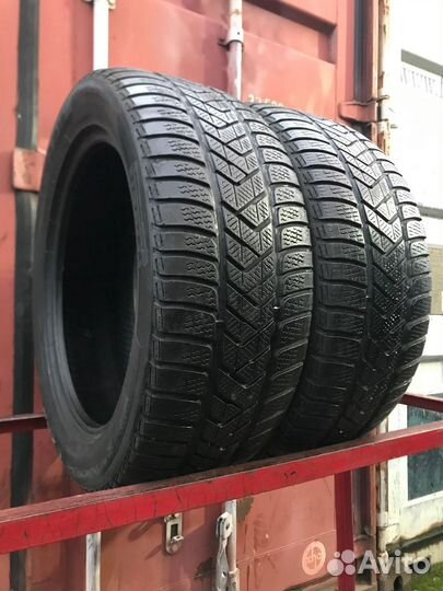 Pirelli Winter Sottozero 3 235/50 R18 94E