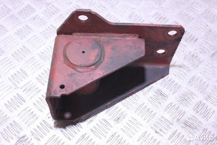 Кронштейн Renault Magnum 1990 2005