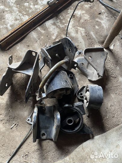 Подушка двигателя акцент