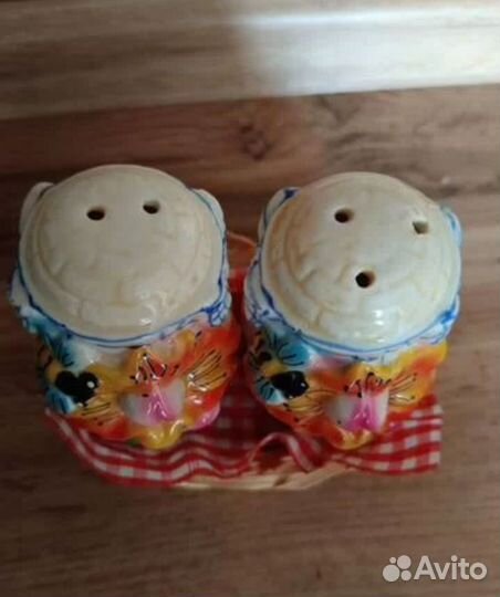 Солонка и перечница новые