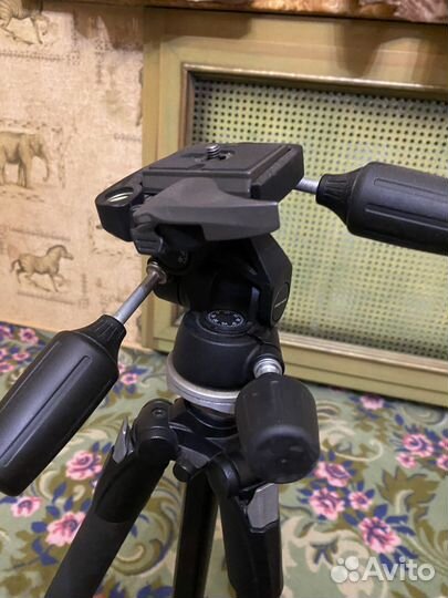 Штатив manfrotto 190xb с головой