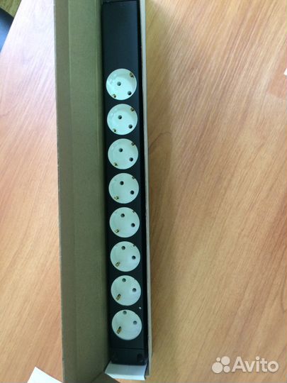 Блок электрических розеток TLK TLK-RS08M1N-BK